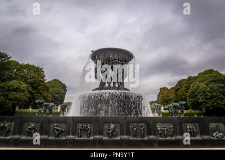 Vigeland Skulpturenpark, der Brunnen, Oslo, Norwegen Stockfoto