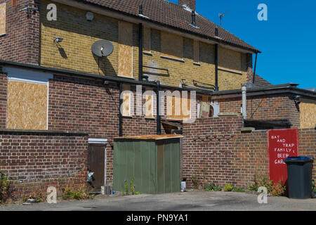 Bis pub Gentil Knyght, Ritter Avenue, Canterbury, Kent an Bord Stockfoto