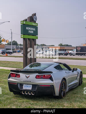 ROYAL OAK, MI/USA - August 16, 2018: ein Chevrolet Corvette Auto an Memorial Park, an der Woodward Dream Cruise. Stockfoto