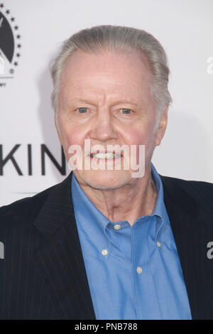 Jon Voight 10/12/2017 Los Angeles Premiere von Der ame Anders als Mich" bei Westwood Village Theater in Los Angeles, CA Foto von Izumi Hasegawa/HNW/PictureLux Stockfoto