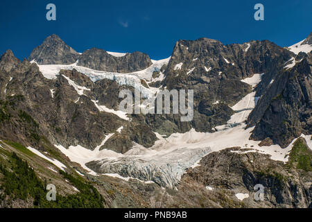 Mount Shuksan massiv, Curtis Gletscher, Blick vom See Ann Trail, North Cascades National Park, Washington State, USA Stockfoto