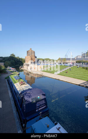 Regent's Canal an Kings Cross, London, England, Großbritannien Stockfoto