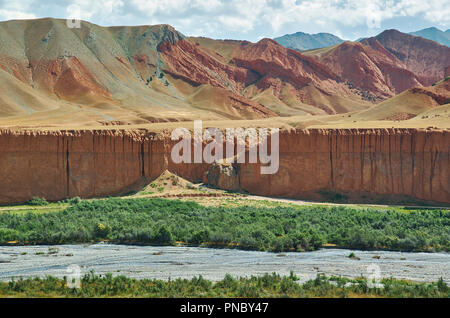 Rver Täler Gulcha, Pamir Highway, Kirgisistan, Zentralasien Stockfoto