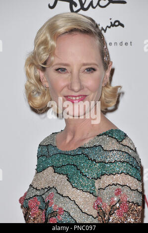 Anne Heche auf der 25. jährlichen Rennen zu löschen MS Gala statt im Beverly Hilton in Beverly Hills, CA am Freitag, 20. April 2018. Foto von PRPP/PictureLux Datei Referenz # 33582 016 PPRP nur für redaktionelle Verwendung - Alle Rechte vorbehalten Stockfoto