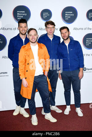 Jeremy Pritchard, Jonathan Higgs, Alex Robertshaw und Michael Spearman von Alles Alles an die 2018 Hyundai Mercury Music Prize, bei Eventim Apollo, London statt. Für die redaktionelle Nutzung im Rahmen des Hyundai Mercury nur Prize 2018. Stockfoto