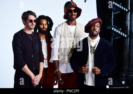 Tom Skinner, Eddie Hick, Shabaka Hutchings und Theon Kreuz der Söhne von Kemet Teilnahme an die 2018 Hyundai Mercury Music Prize, bei Eventim Apollo, London statt. Für die redaktionelle Nutzung im Rahmen des Hyundai Mercury nur Prize 2018. Stockfoto