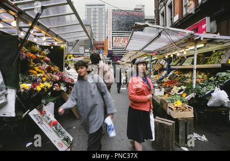 Berwick Street Market und Rupert Street, Soho, London, England, UK. Ca. 80er Stockfoto
