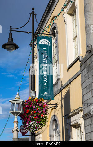 Waterford, Irland - 16. August 2018: Das Theatre Royal in der historischen Stadt Waterford, Irland. Stockfoto