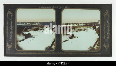 Winter, Niagara Falls, Table Rock, Kanada Seite. Datum/Zeitraum: 1855. Foto. Glas stereoskopische Transparenz, schwarzes Klebeband, Pinsel und Weiß und Gold Farbe. Autor: Frederic und William Langenheim. Stockfoto