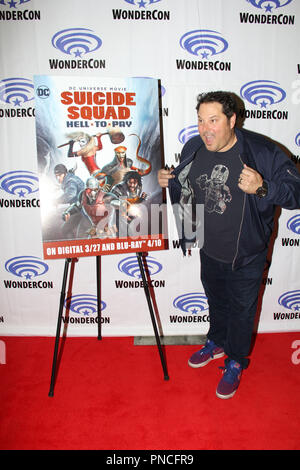 Greg Grunberg Förderung DC's Suicide Squad Hölle am Tag 1 der WonderCon Anaheim 2018 zu zahlen. Statt im Anaheim Convention Center in Anaheim, CA. 23. März 2018. Foto: Richard Chavez/PictureLux Stockfoto