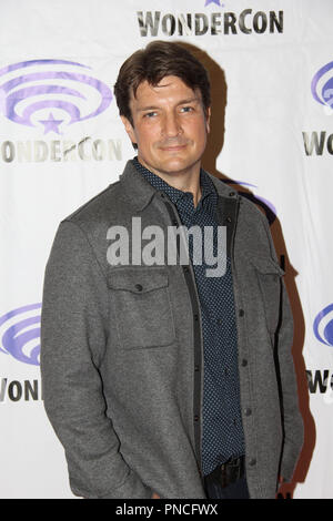 Nathan Fillion Förderung Netflix Original Serie "eine Reihe von unglücklichen Ereignissen' am Tag 2 der WonderCon Anaheim 2018. Statt im Anaheim Convention Center in Anaheim, CA. 23. März 2018. Foto: Richard Chavez/PictureLux Stockfoto