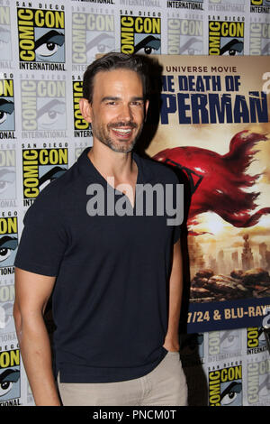 Christopher Gorham Förderung der neuen DC-Universum Film "Der Tod von Superman" an der San Diego Comic Con International 2018. Gehalten an der Hilton Bucht in San Diego, CA. Juli 20, 2018. Foto: Richard Chavez/PictureLux Stockfoto