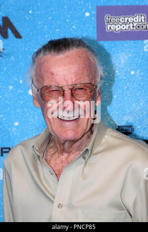 Stan Lee im Spike TV Scream 2009. Ankunft im Griechischen Theater in Los Angeles, CA. Foto: Richard Chavez/PictureLux 10/17/2009 Datei Referenz # LeeStan03 101709 RAC nur für redaktionelle Verwendung - Alle Rechte vorbehalten Stockfoto