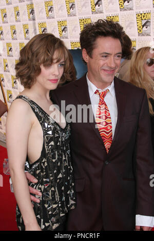 Rachel McAdams und Robert Downey Jr. an den 2009 San Diego Comic-Con International Convention Tag 2 an das San Diego Convention Center in San Diego, CA Freitag, Juli 24, 2009 Foto von Richard Chavez/PictureLux Datei Referenz # McAdamsANDDowneyJR01 72409 RCRAC Für die redaktionelle Nutzung nur - Alle Rechte vorbehalten Stockfoto