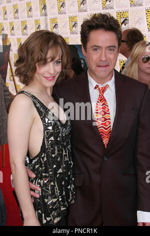 Rachel McAdams und Robert Downey Jr. an den 2009 San Diego Comic-Con International Convention Tag 2 an das San Diego Convention Center in San Diego, CA Freitag, Juli 24, 2009 Foto von Richard Chavez/PictureLux Datei Referenz # McAdamsANDDowneyJR03 72409 RCRAC Für die redaktionelle Nutzung nur - Alle Rechte vorbehalten Stockfoto