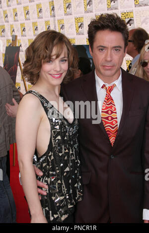 Rachel McAdams und Robert Downey Jr. an den 2009 San Diego Comic-Con International Convention Tag 2 an das San Diego Convention Center in San Diego, CA Freitag, Juli 24, 2009 Foto von Richard Chavez/PictureLux Datei Referenz # McAdamsANDDowneyJR05 72409 RCRAC Für die redaktionelle Nutzung nur - Alle Rechte vorbehalten Stockfoto