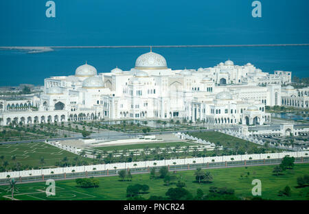 Blick auf den neuen Präsidentenpalast in Abu Dhabi, VAE, Vereinigte Arabische Emirate Stockfoto