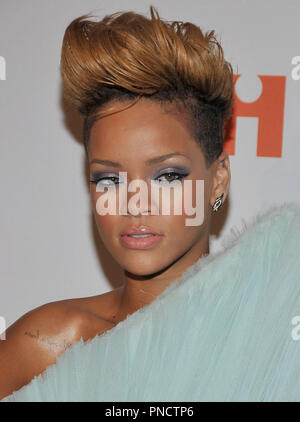 Rihanna in der Recording Academy und Clive Davis Pre-Grammy 2010 Gala im Beverly Hilton Hotel in Beverly Hills, CA. Die Veranstaltung fand am Samstag, den 30. Januar 2010. Foto von PRPP Pacific Rim Foto Presse. /PictureLux Datei Referenz # Rihanna 13010 1 PLX nur für redaktionelle Verwendung - Alle Rechte vorbehalten Stockfoto