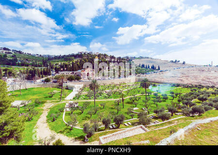 Kirche aller Nationen und Mary Magdalene Convent auf dem Ölberg, Jerusalem, israel Stockfoto