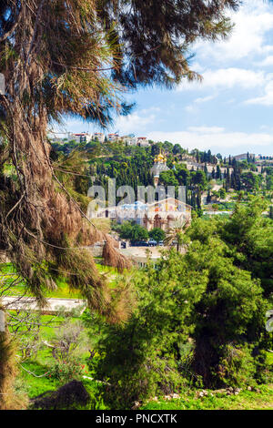 Kirche aller Nationen und Mary Magdalene Convent auf dem Ölberg, Jerusalem, israel Stockfoto