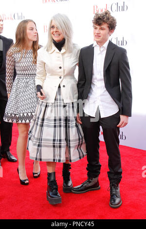 Dexter Keaton, Diane Keaton, Herzog Keaton bei der Premiere von Paramount Pictures'' Buch Club" im Regency Dorf Theater in Westwood, CA, 6. Mai 2018 statt. Foto von Joseph Martinez/PictureLux Stockfoto