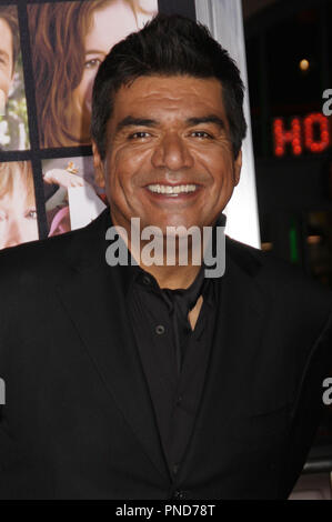 George Lopez am Los Angeles Weltpremiere der VALENTINSTAG gehalten an der Grauman Chinese Theatre in Hollywood, CA am Montag, 8. Februar 2010. Foto von Pedro Ulayan Gonzaga Pacific Rim Foto Presse Datei Referenz # GeorgeLopez02 20810 PRPP nur für redaktionelle Verwendung - Alle Rechte vorbehalten Stockfoto