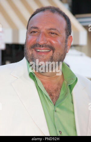 Joel Silver auf der Los Angeles Premiere von Orphan beim Mann Dorf Theater in Westwood, Ca am Dienstag, 21. Juli 2009. Foto von PRPP/PictureLux Datei Referenz # JoelSilver 72109 01 PRPP nur für redaktionelle Verwendung - Alle Rechte vorbehalten Stockfoto