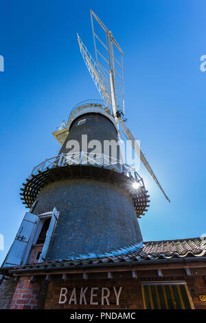 Bircham Windmühle ist voll funktionsfähig und auch eine Bäckerei. Stockfoto