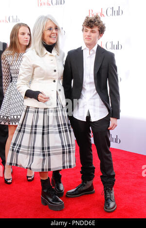 Dexter Keaton, Diane Keaton, Herzog Keaton bei der Premiere von Paramount Pictures'' Buch Club" im Regency Dorf Theater in Westwood, CA, 6. Mai 2018 statt. Foto von Joseph Martinez/PictureLux Stockfoto