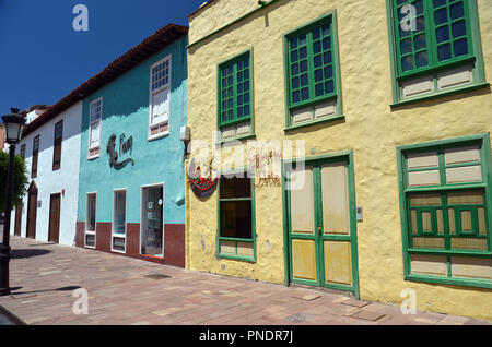 Bunte Stadt Häuser in San Sebastian de la Gomera, Kanarische Inseln, Spanien Stockfoto