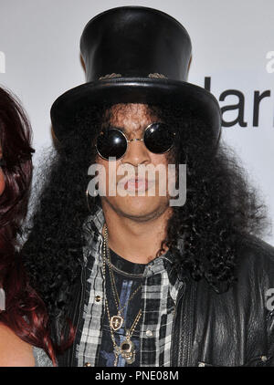 Slash in der Recording Academy und Clive Davis Pre-Grammy 2010 Gala im Beverly Hilton Hotel in Beverly Hills, CA. Die Veranstaltung fand am Samstag, den 30. Januar 2010. Foto von PRPP Pacific Rim Foto Presse. /PictureLux Datei Referenz # Slash 13010 1 PLX nur für redaktionelle Verwendung - Alle Rechte vorbehalten Stockfoto