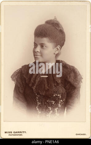 Ida B. Wells-Barnet. Datum/Zeit: Ca. 1893. Foto. Eiweiß drucken. Höhe: 139 mm (5,47 in); Breite: 98 mm (3,85 in). Autor: Maria Garrity. Stockfoto