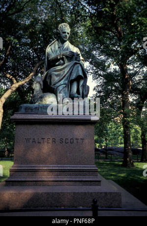 Nicht 930127 WALTER SCOTT STATUE Central Park New York City NY USA Schottischen historical Novelist, 15. August 1771 - 21. September 1832 Stockfoto