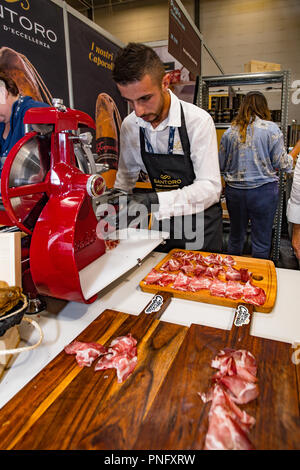 Italien Turin, Lingotto 21 September 2018 Terra Madre - Salone del Gusto - Apulien Capicollo Credit: Wirklich Easy Star/Alamy leben Nachrichten Stockfoto