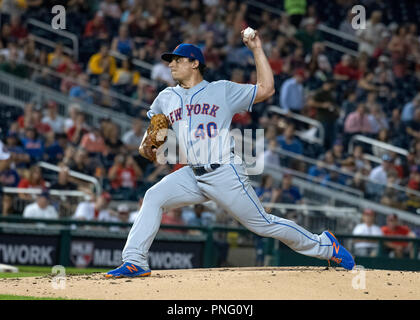 Washington, Vereinigte Staaten von Amerika. 20 Sep, 2018. New York Mets Krug Jason Vargas (40) arbeitet im ersten Inning gegen die Washington Nationals an den Angehörigen Park in Washington, DC am Donnerstag, 20. September 2018. Credit: Ron Sachs/CNP (Einschränkung: Keine New York oder New Jersey Zeitungen oder Zeitschriften innerhalb eines 75-Meilen-Radius von New York City) | Verwendung der weltweiten Kredit: dpa/Alamy leben Nachrichten Stockfoto