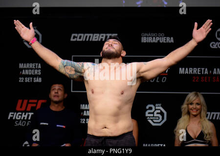 Sao Paulo, Brasilien. Sept 2018 21. PESAGEM UFC FIGHT NIGHT MARRETA X ANDERS - Augusto Sakai wiegt für UFC Fight Night - Marreta vs. Anders. Ibirapuéra Gymnasium. Sao Paulo - SP. (Foto: Reinaldo Reginato/Fotoarena) Credit: Foto Arena LTDA/Alamy leben Nachrichten Stockfoto