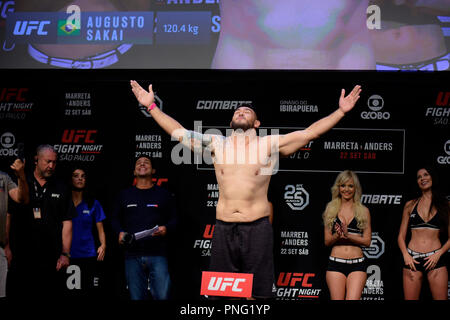 Sao Paulo, Brasilien. Sept 2018 21. PESAGEM UFC FIGHT NIGHT MARRETA X ANDERS - Augusto Sakai wiegt für UFC Fight Night - Marreta vs. Anders. Ibirapuéra Gymnasium. Sao Paulo - SP. (Foto: Reinaldo Reginato/Fotoarena) Credit: Foto Arena LTDA/Alamy leben Nachrichten Stockfoto