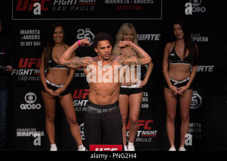 Sao Paulo, Sao Paulo, Brasilien. 21 Sep, 2018. Amerikanische UFC fighter ERYK ANDERS während der Veranstaltung vor der UFC Fight Night Sao Paulo, an der Ibirapuera Gymnasium in Sao Paulo Brasilien wiegen. Credit: Paulo Lopes/ZUMA Draht/Alamy leben Nachrichten Stockfoto