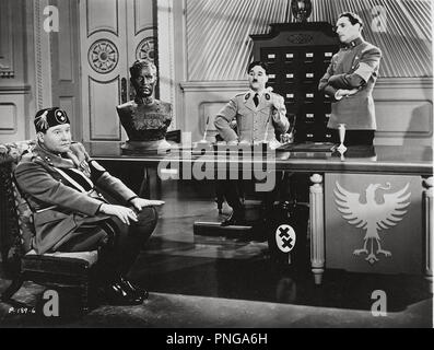 Original Film Titel: Der große Diktator. Englischer Titel: Der große Diktator. Jahr: 1940. Regisseur: Charlie Chaplin. Stars: ADOLF HITLER, Charlie Chaplin, JACK OAKIE; HENRY DANIELL. Quelle: UNITED ARTISTS/Album Stockfoto