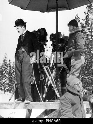 Original Film Titel: GOLD RUSH. Englischer Titel: The GOLD RUSH. Jahr: 1925. Regisseur: Charlie Chaplin. Stars: Charlie Chaplin. Quelle: UNITED ARTISTS/Album Stockfoto