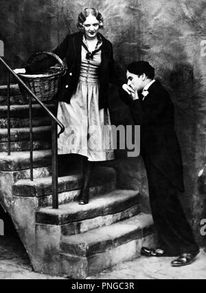 Original Film Titel: Lichter der Stadt. Englischer Titel: Lichter der Stadt. Jahr: 1931. Regisseur: Charlie Chaplin. Stars: Charlie Chaplin, VIRGINIA CHERRILL. Quelle: UNITED ARTISTS/Album Stockfoto