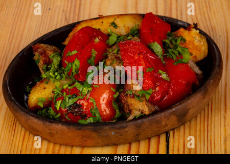 Georgische Küche - ojaxuri mit Fleisch Stockfoto
