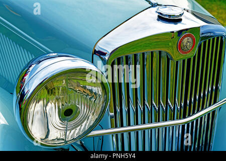 Vintage Pale Blue Lea Francis Coventry Motorhaube kühler und Kappe mit der vorderen Scheinwerfer Stockfoto