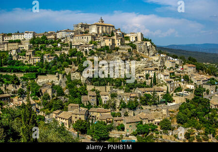 Dorf Gordes im Luberon, mit der Bezeichnung les plus beaux villages de France, Vaucluse, Provence-Alpes-Côte d'Azur, Frankreich Stockfoto