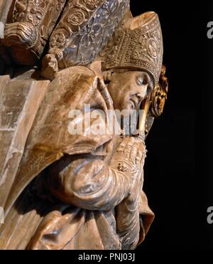 Sepulcro del Obispo Luis de Acuña. Catedral de Burgos. Capilla Santa Ana. Stockfoto