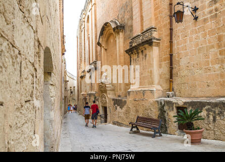 Die engen Gassen von Mdina, die alte Hauptstadt von Malta. Stockfoto