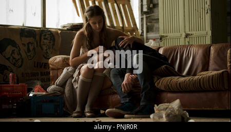 Original Film Titel: CRUZANDO EL LIMITE. Englischer Titel: CRUZANDO EL LIMITE. Jahr: 2010. Regisseur: XAVI GIMÉNEZ. Stars: IRENE ESCOLAR. Credit: FILMAX/Album Stockfoto