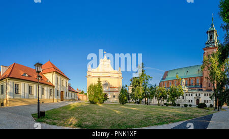 Gnesen, Provinz Großpolen, Polen. Lech's Hill, Wallfahrtsort. Erzbischöfliche museum, St. Georg Kirche, die Königliche Gnesen Kathedrale. Stockfoto