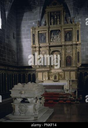 CAPILLA DE LOS REYES - 1439-1463 - SEPULCRO DE LOS MARQUESES DE CENETE REALIZADO EN 1554 Y RETABLO REALIZADO POR JOSE ESTEVE ENTRE 1581 Y 1588. Lage: Convento de Santo Domingo. Valencia. Spanien. Stockfoto