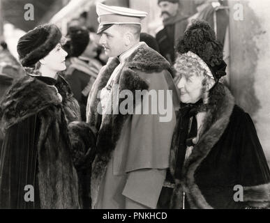 Original Film Titel: ANNA KARENINA. Englischer Titel: ANNA KARENINA. Jahr: 1935. Regie: Clarence Brown. Stars: FREDRIC MÄRZ; Greta Garbo; Robson. Credit: M.G.M/Album Stockfoto